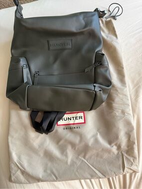 Hunter Olive Green Minimalist Men's Backpack - Hunter